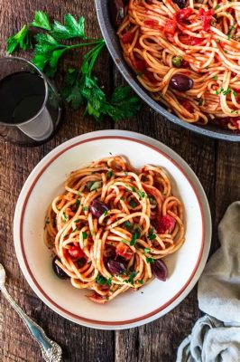 Spaghetti alla Puttanesca – Ein würziges Fest für die Sinne mit einer Prise Meeresbrise!